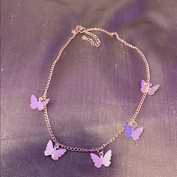 Jewelry - Gold butterfly choker